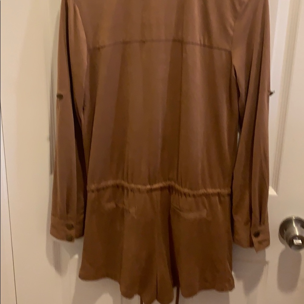 Romper - Picture 2 of 4